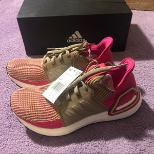 NWT BNIB ADIDAS ULTRABOOST 19 Shoes 7.5
